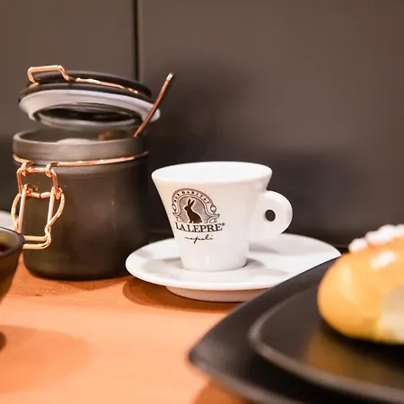 La Lepre Bed & Breakfast 4*