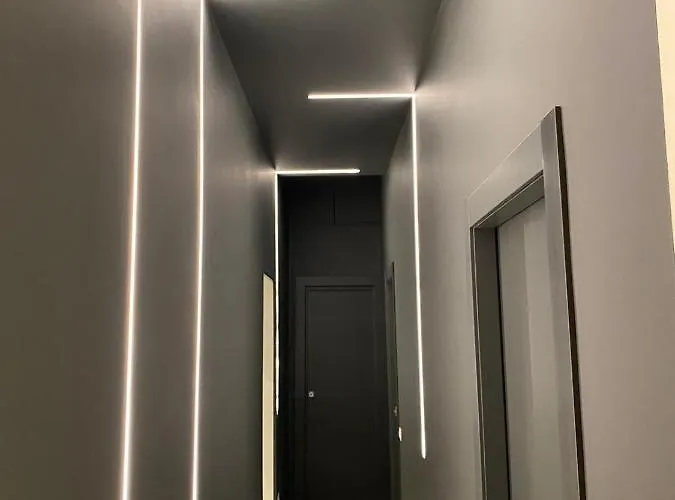 La Lepre نابولي