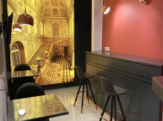 La Lepre نابولي